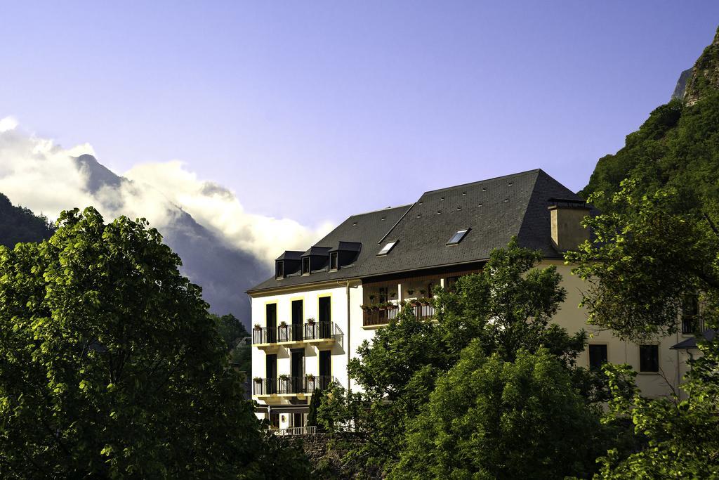 Logis Hôtel La Brèche de Roland Gèdre Esterno foto