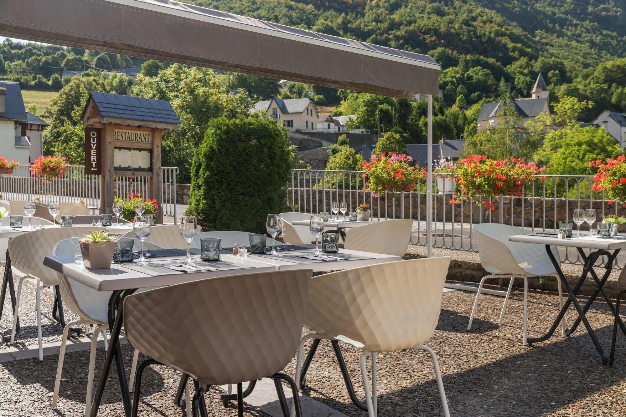 Logis Hôtel La Brèche de Roland Gèdre Esterno foto