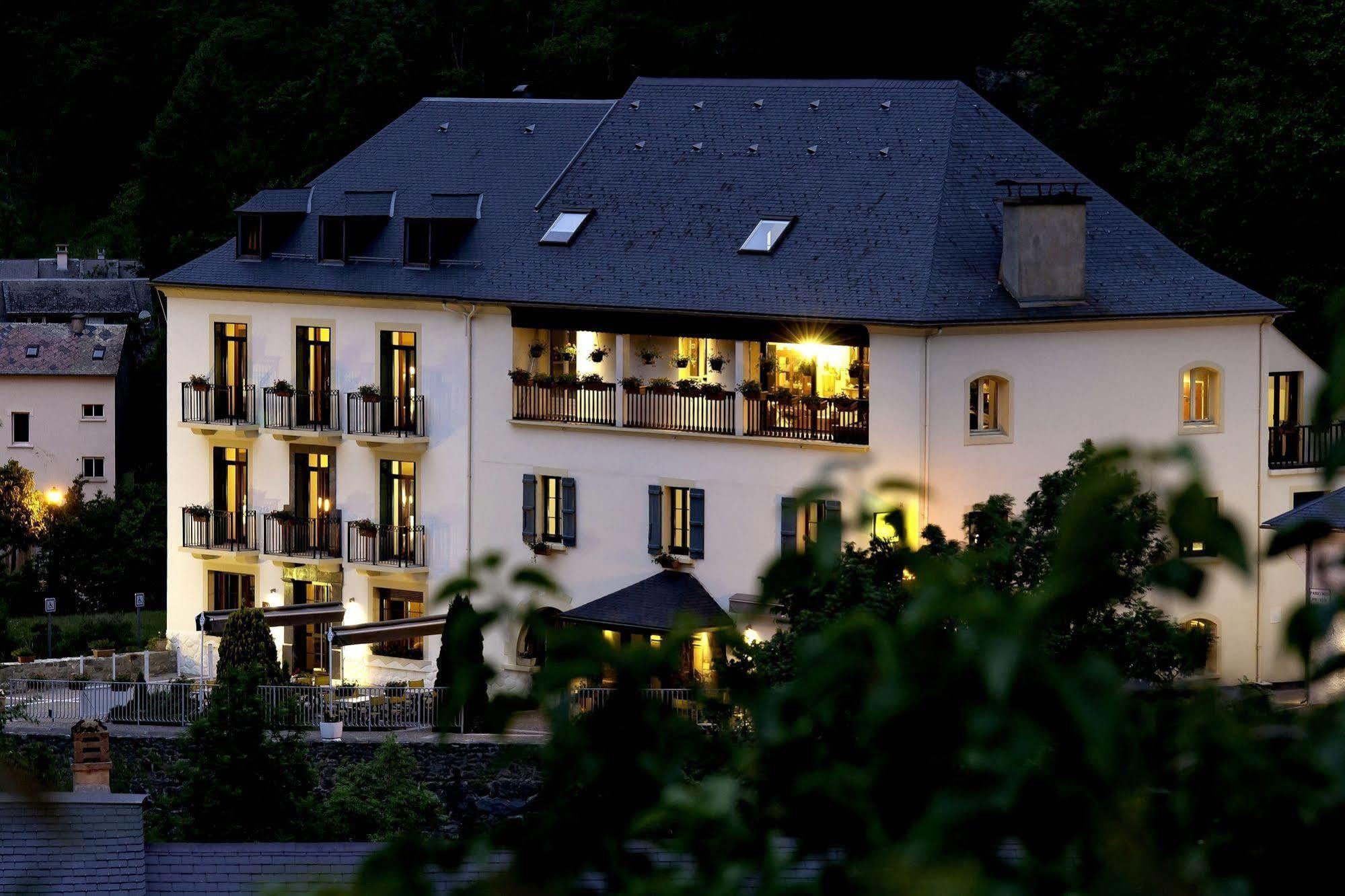 Logis Hôtel La Brèche de Roland Gèdre Esterno foto